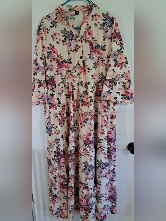 SHEIN Dresses & Skirts - Floral Tiered Maxi Dress - Pink & Cream